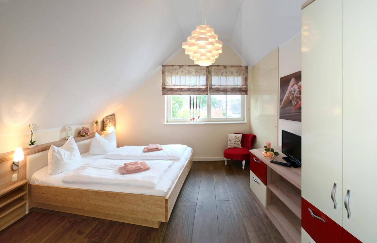 Neue Reihe 28 - Wohnung Vogelnest Zingst Exteriér fotografie